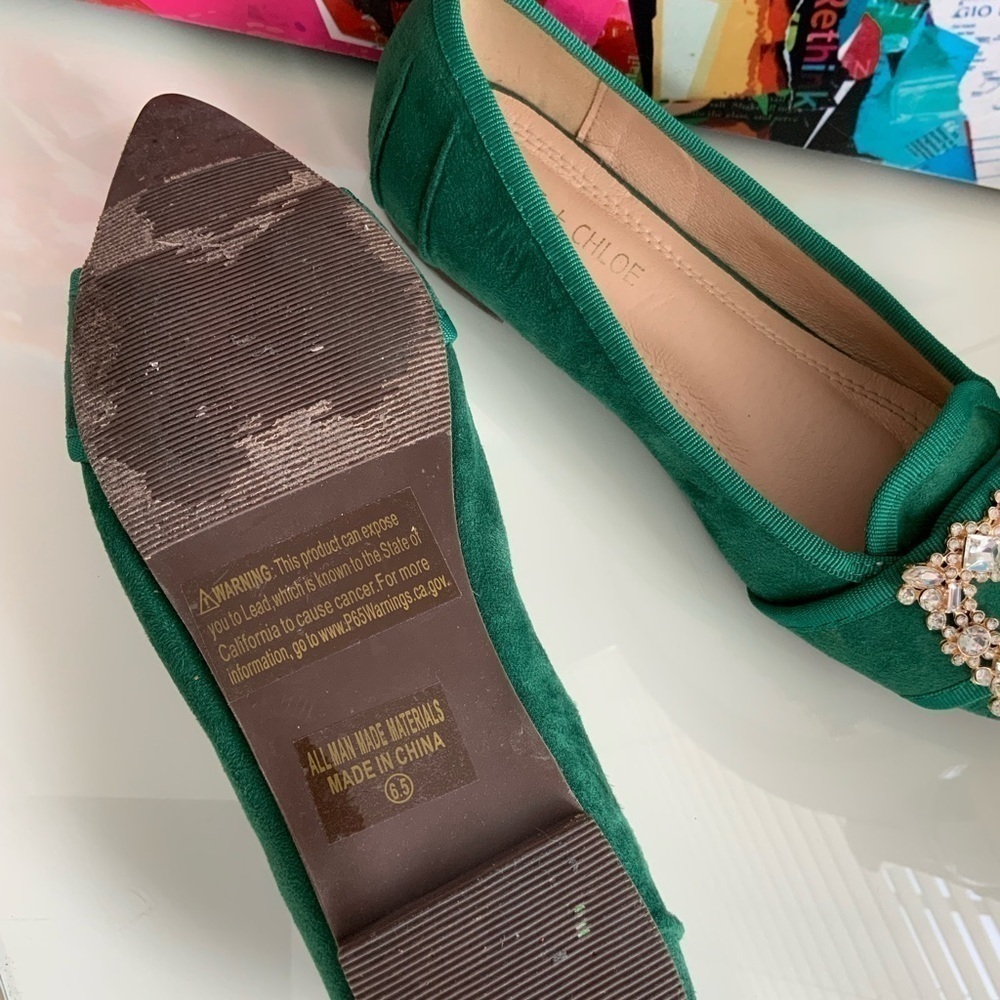 CHASE + CHLOE Green Jeweled Velvet Pointy Flats - Picture 6 of 6